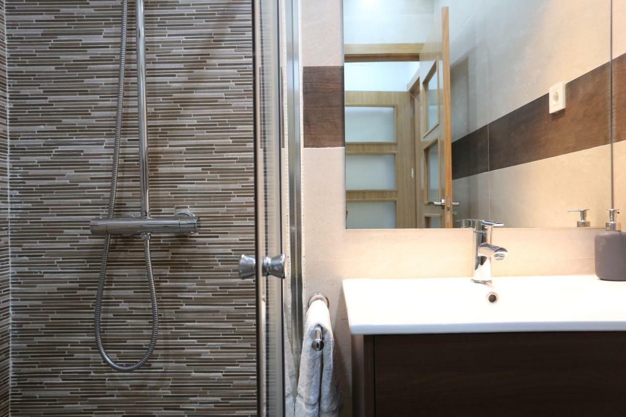 מדריד Atocha Art Apartment מראה חיצוני תמונה